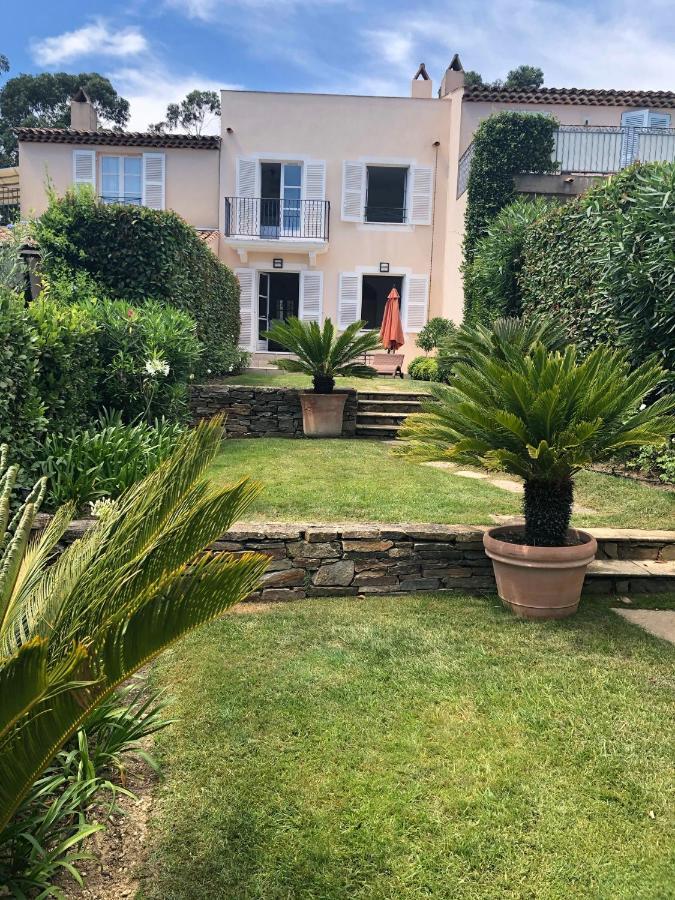 Charmantes Haus Im Golf Club Saint Tropez المظهر الخارجي الصورة