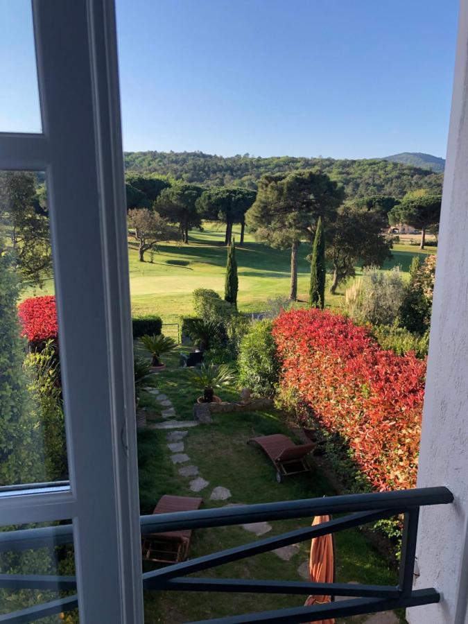 Charmantes Haus Im Golf Club Saint Tropez المظهر الخارجي الصورة