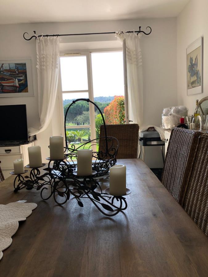 Charmantes Haus Im Golf Club Saint Tropez المظهر الخارجي الصورة
